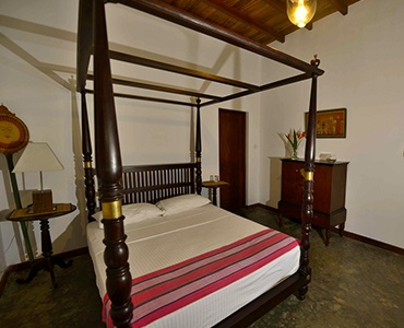 Poolside Room - The Three Sisters - Sri Lanka In Style